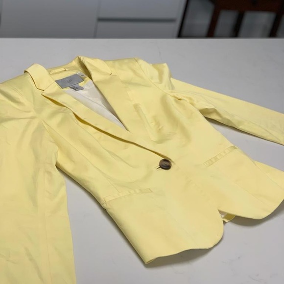 Yellow button up blazer/suit jacket - Picture 4 of 4